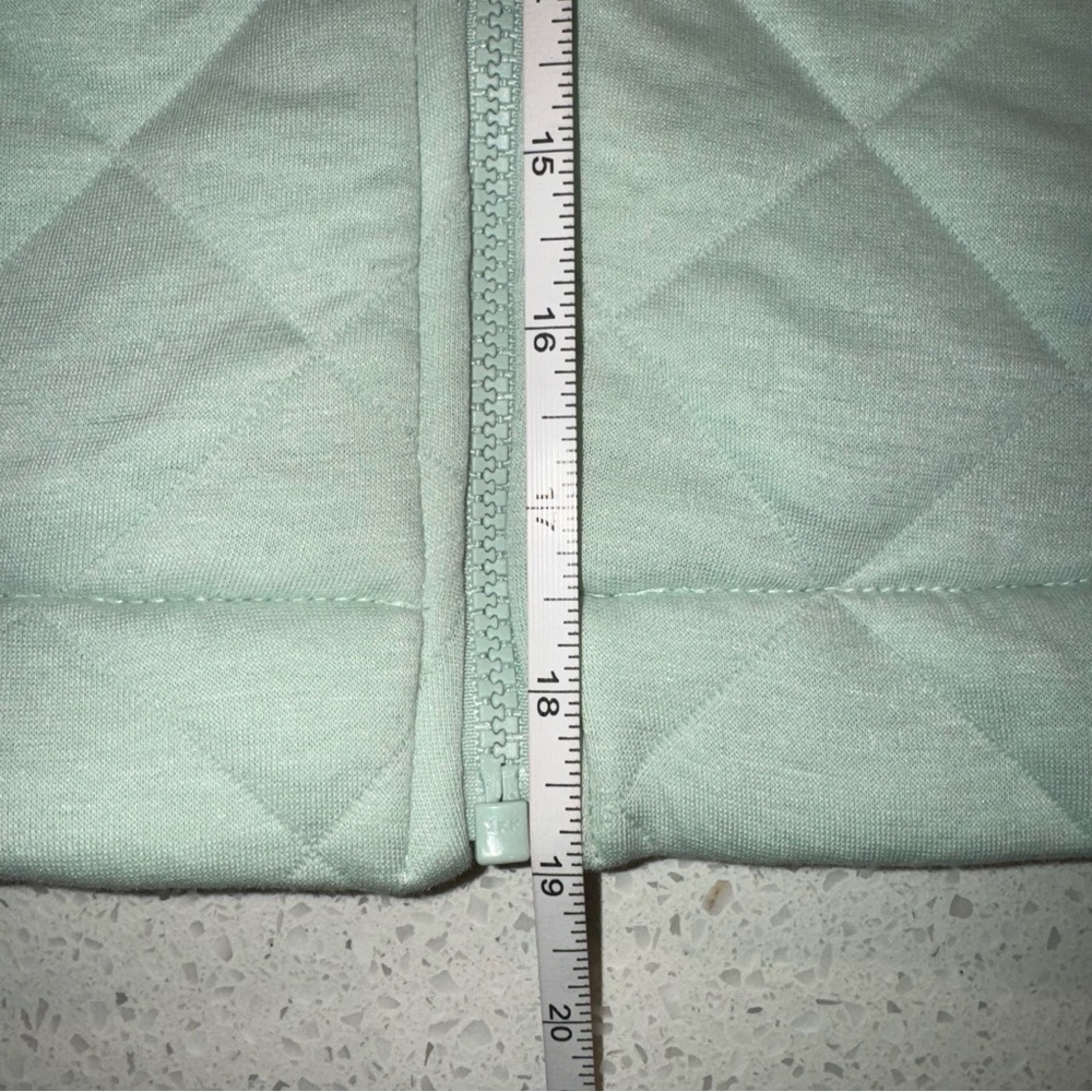 Quilted Women's Jacket in Sage / Mint Green Size M - NWT - Picture 4 of 9